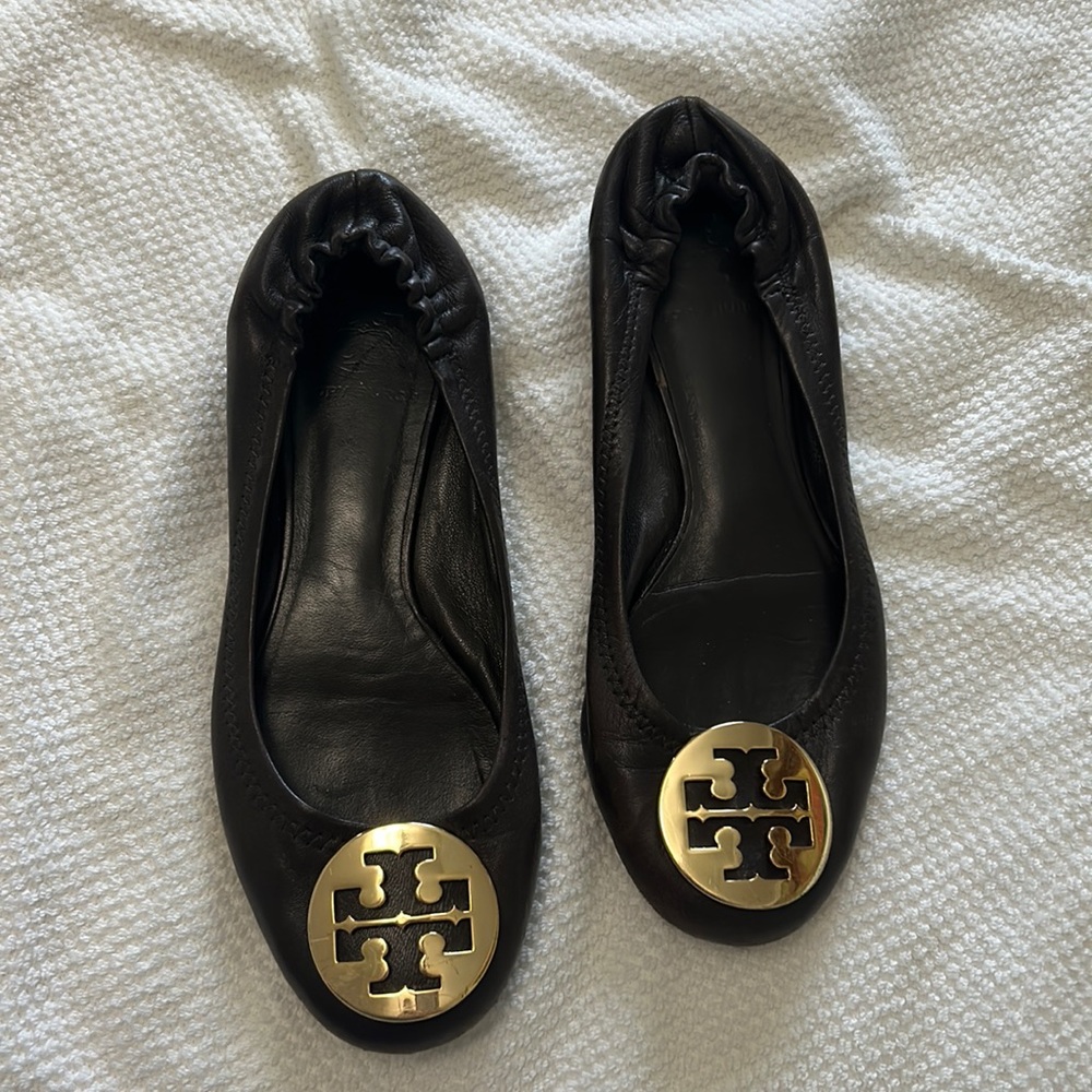 Tory Burch flats size 6 like new
